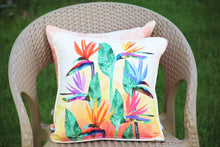 Load image into Gallery viewer, Birds of paradise cushion